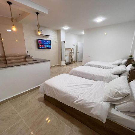 Guest House คีราค ภายนอก รูปภาพ